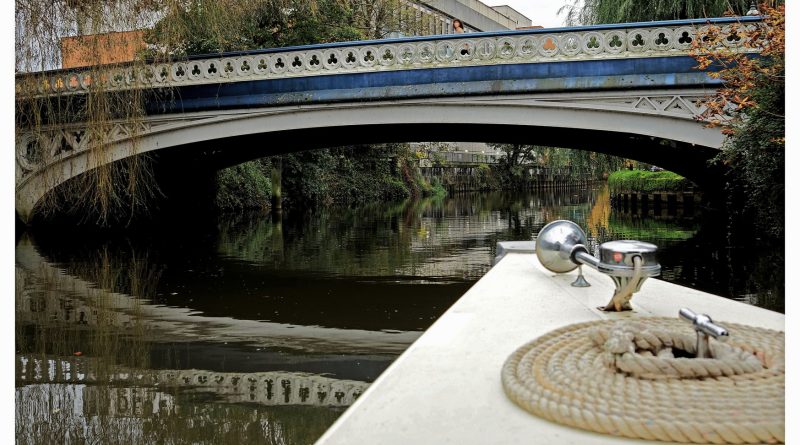 Passing the iron bridge near the old Debenhams building
